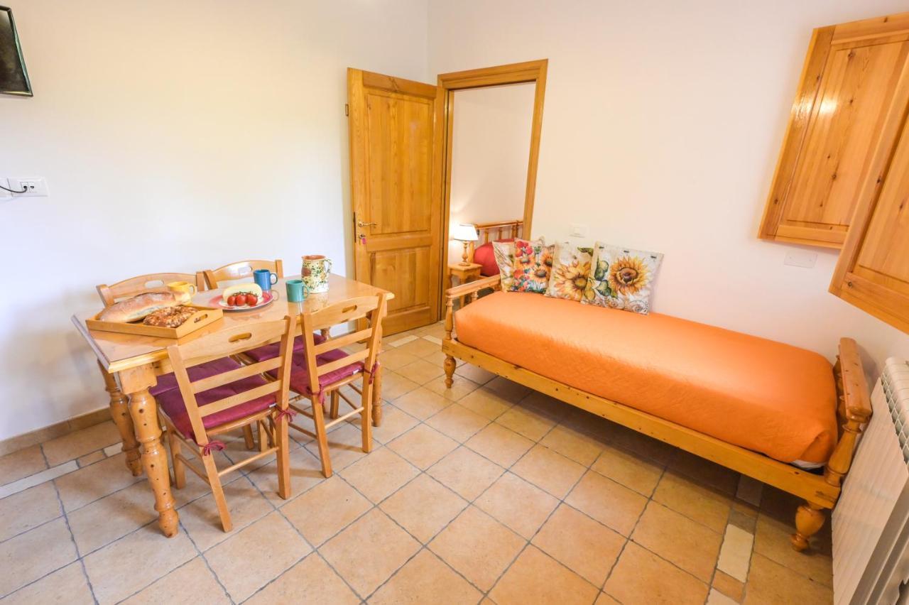 Agriturismo Poggio Al Pino Montelupo Fiorentino Εξωτερικό φωτογραφία