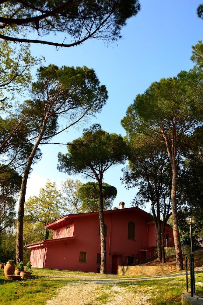 Agriturismo Poggio Al Pino Montelupo Fiorentino Εξωτερικό φωτογραφία