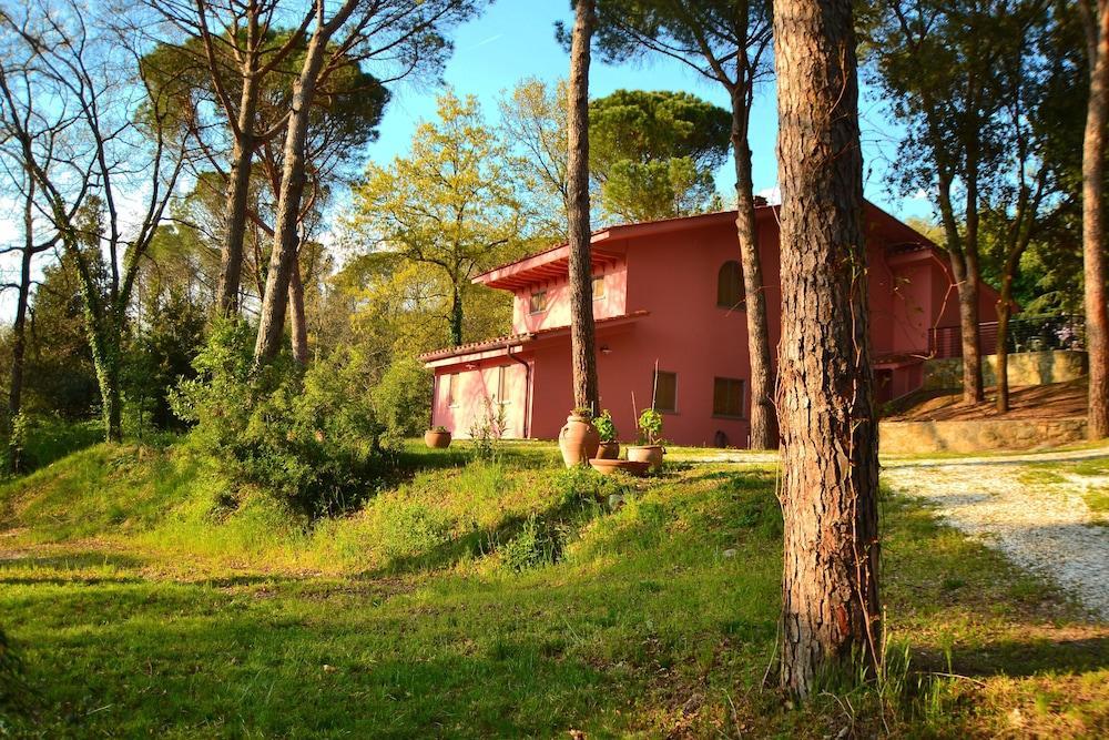 Agriturismo Poggio Al Pino Montelupo Fiorentino Εξωτερικό φωτογραφία