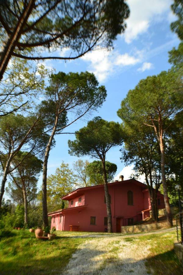 Agriturismo Poggio Al Pino Montelupo Fiorentino Εξωτερικό φωτογραφία